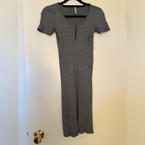 RVCA ZIP IT striped dress - Picture 4 of 6